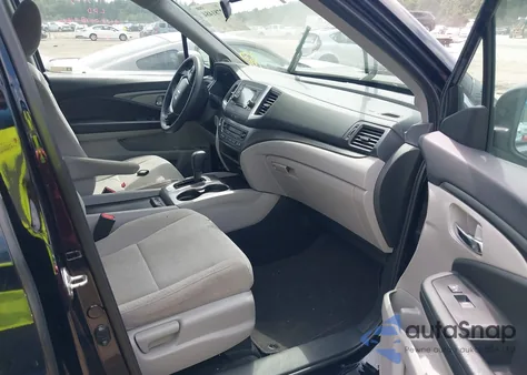 2018 Honda Pilot Lx z USA, uszkodzony, nr VIN 5FNYF6H15JB072560